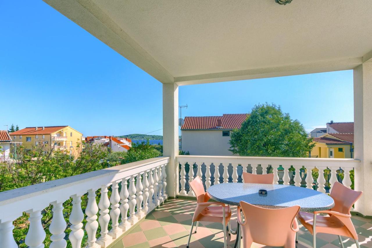 Apartmani Vukicevic Vodice Exterior photo