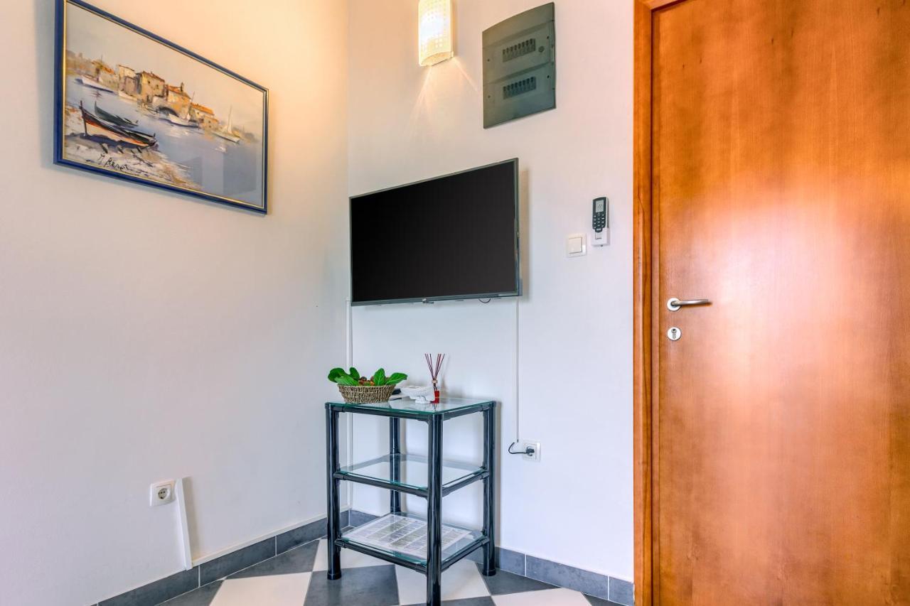 Apartmani Vukicevic Vodice Exterior photo