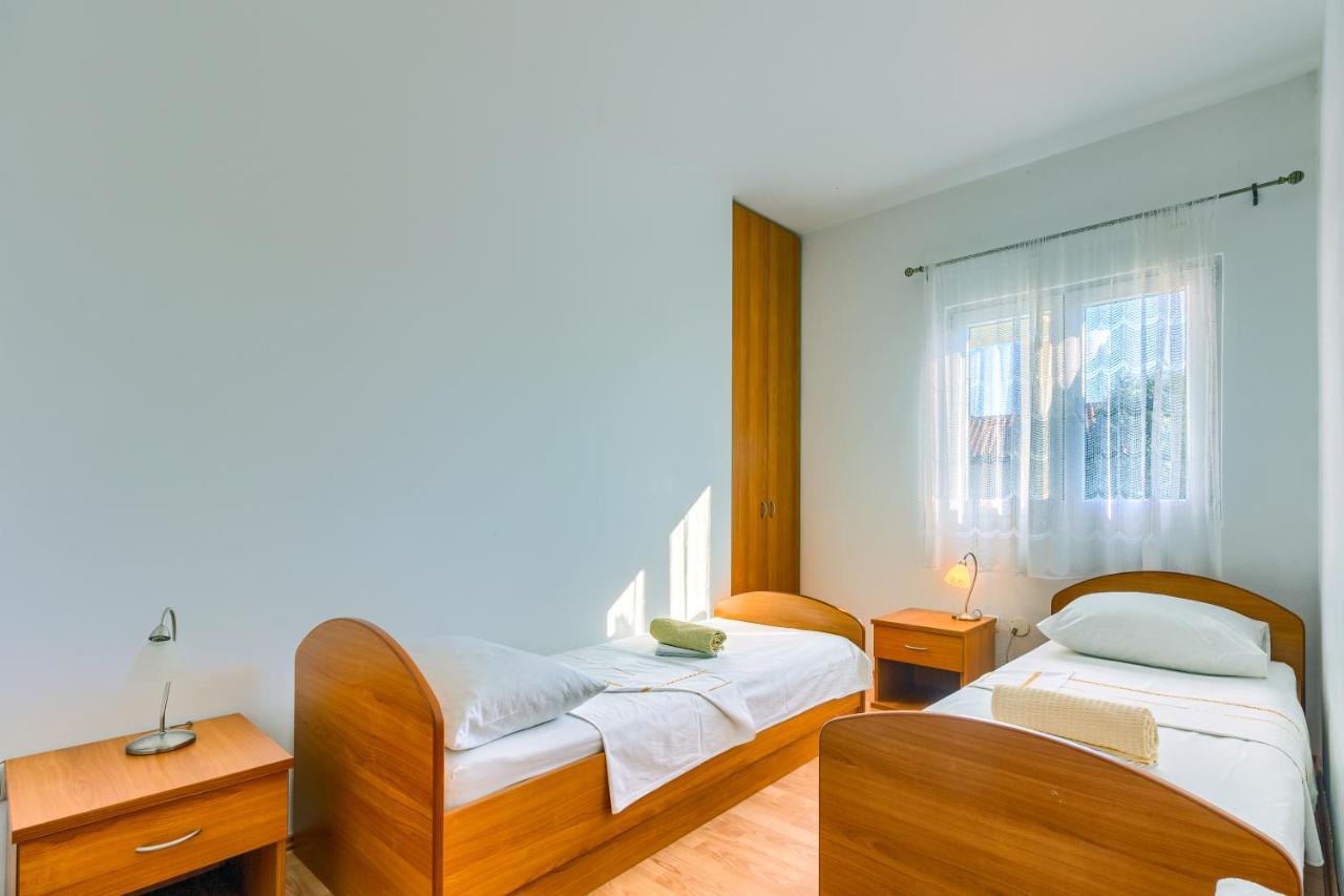 Apartmani Vukicevic Vodice Exterior photo
