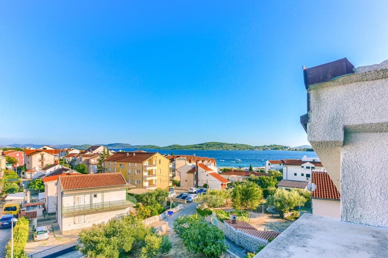 Apartmani Vukicevic Vodice Exterior photo