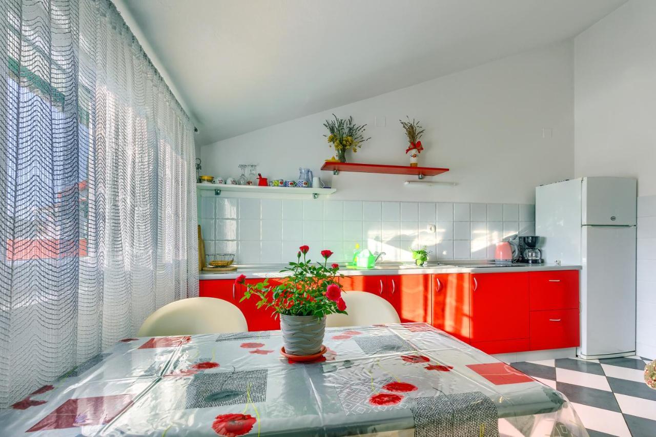 Apartmani Vukicevic Vodice Exterior photo