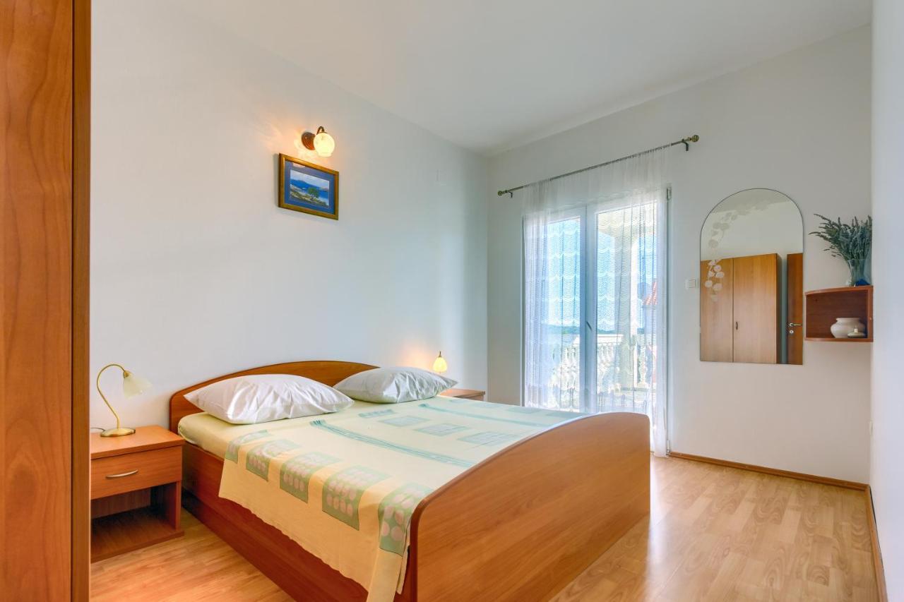 Apartmani Vukicevic Vodice Exterior photo