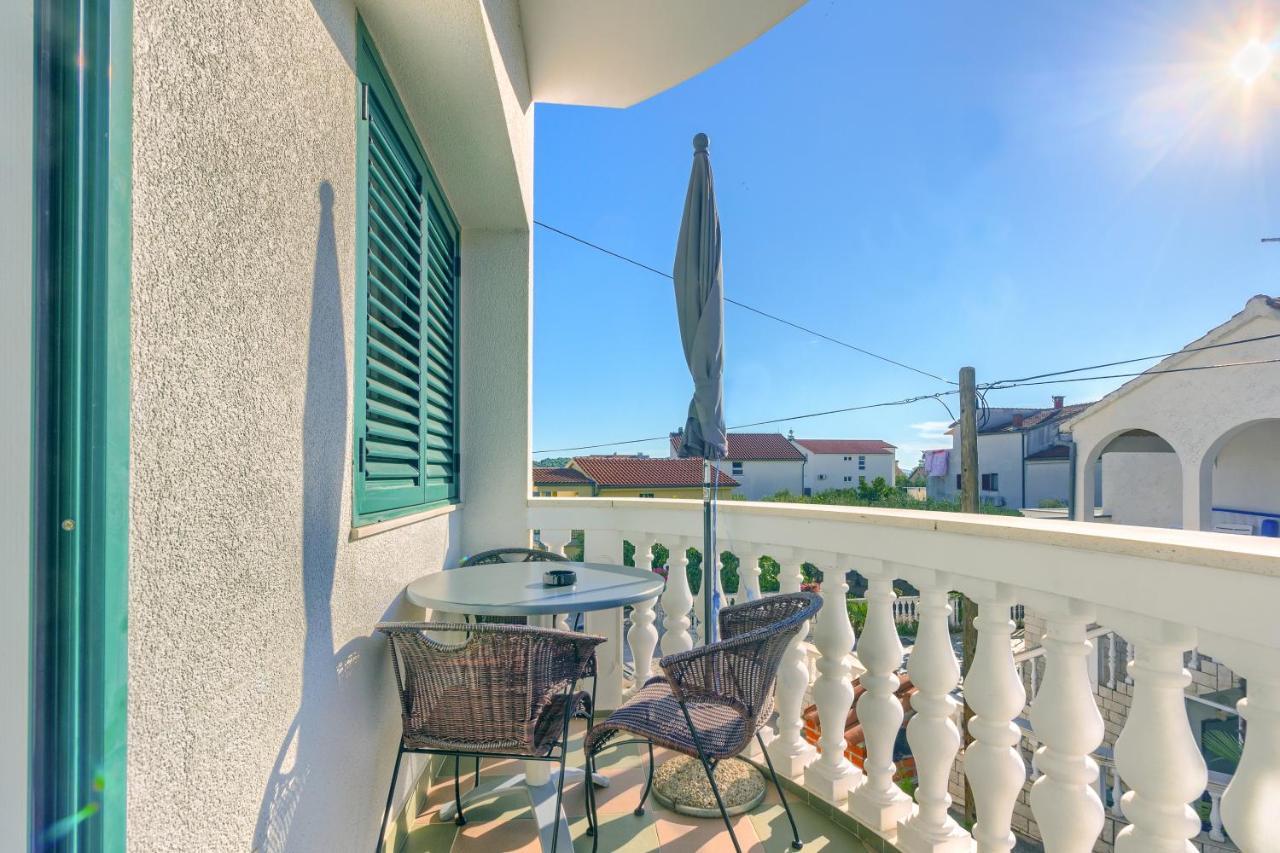 Apartmani Vukicevic Vodice Exterior photo
