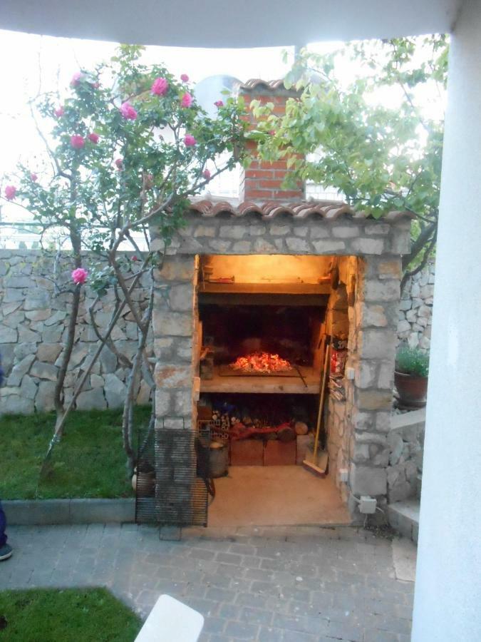 Apartmani Vukicevic Vodice Exterior photo