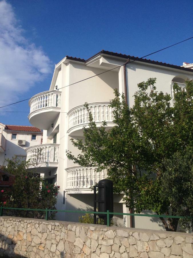Apartmani Vukicevic Vodice Exterior photo