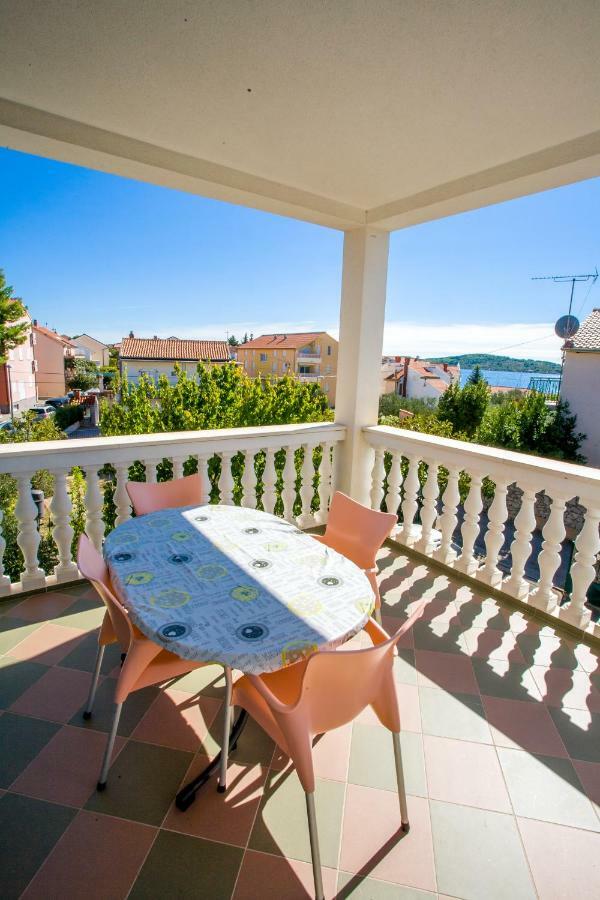 Apartmani Vukicevic Vodice Exterior photo